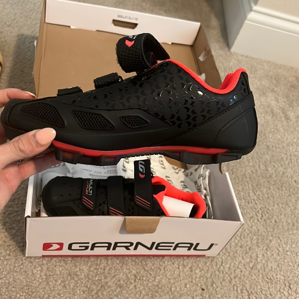 Cycling clip in shoes! Universal